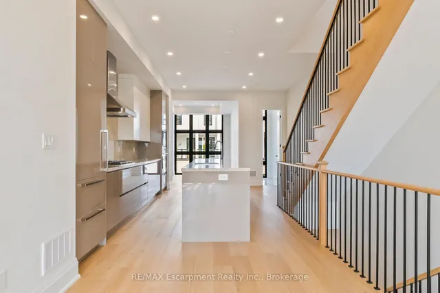 138 East St #4, Oakville 3