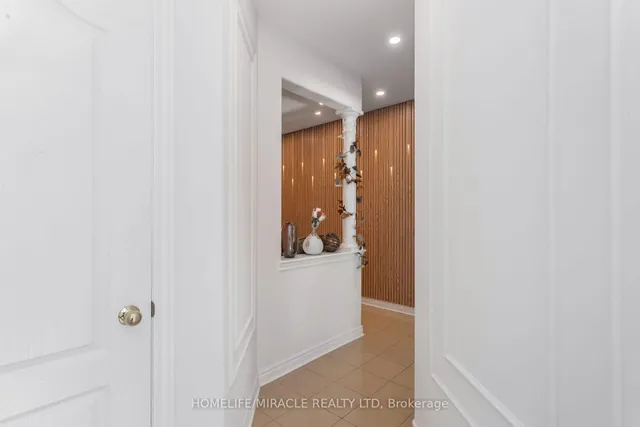 452 Nairn Circ, Milton 2