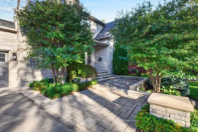 225 Lakeside Ave, Burlington 2