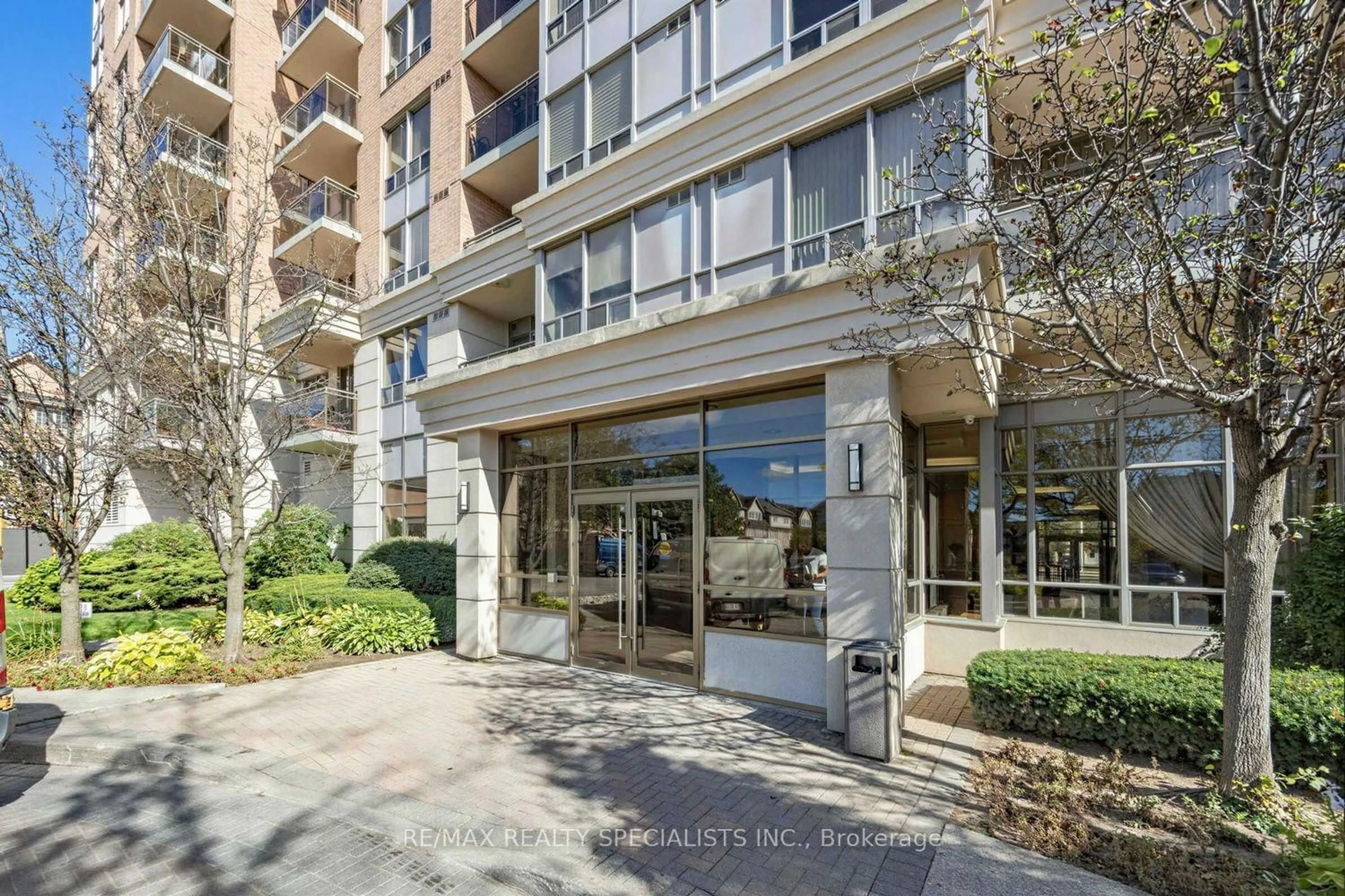trreb/IMG-W13871224_1f307d76-d39c-4c9c-8621-06c95531b64f-l.jpg