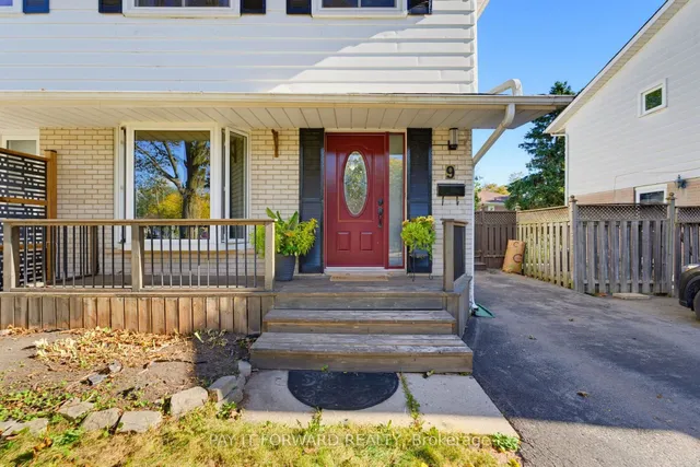 9 Onslow Crt, Oakville 2