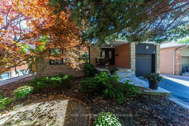 66 Decarie Circ, Toronto 2
