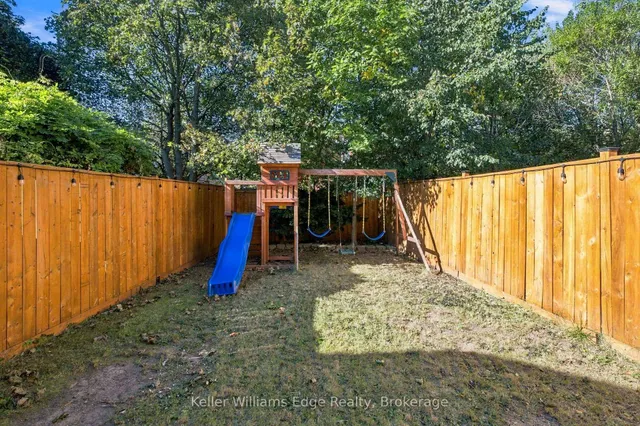 1134 Leewood Dr, Oakville 3