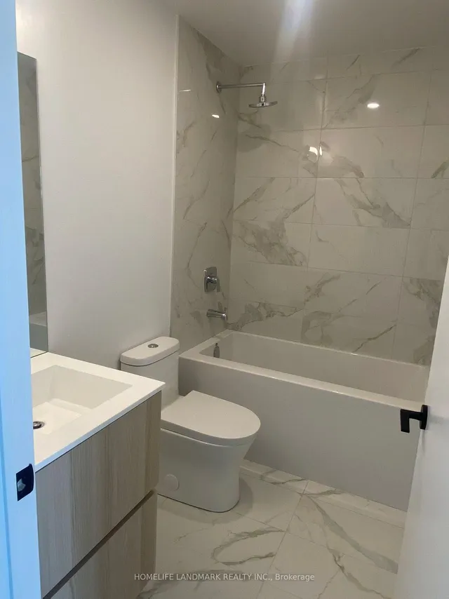 220 Missinnihe Way #1009, Mississauga 5