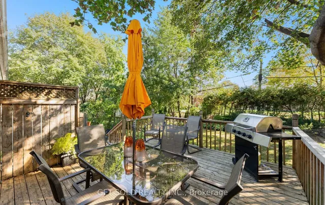 7 Watercliffe Rd, Toronto 2