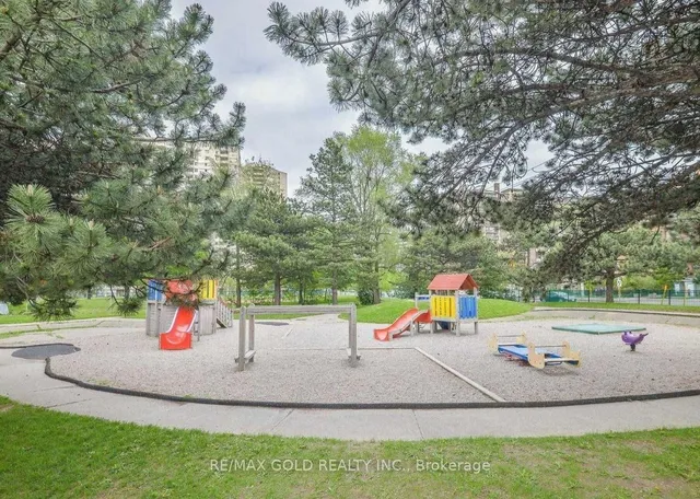 390 Dixon Rd #1603, Toronto 4