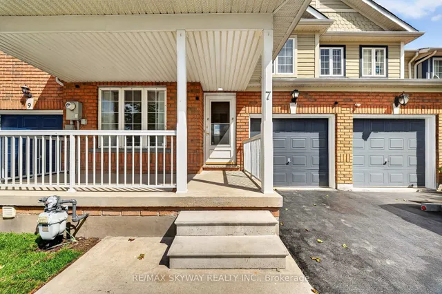 7 Madronna Gdns, Brampton 4