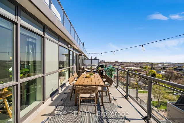 16 Mcadam Ave #705, Toronto 3