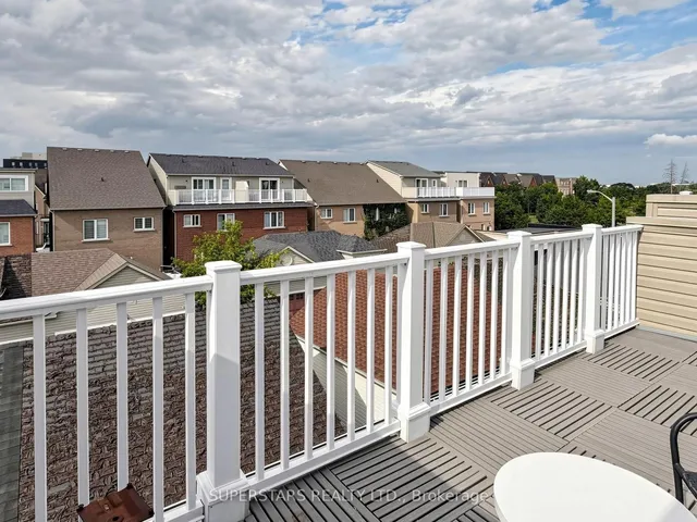 14 Bowsfield Rd, Toronto 4