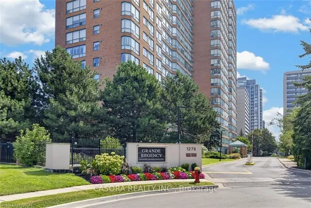 1276 Maple Crossing Blvd #903, Burlington 2