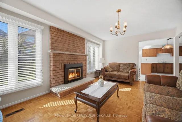 341 Nahani Way, Mississauga 5