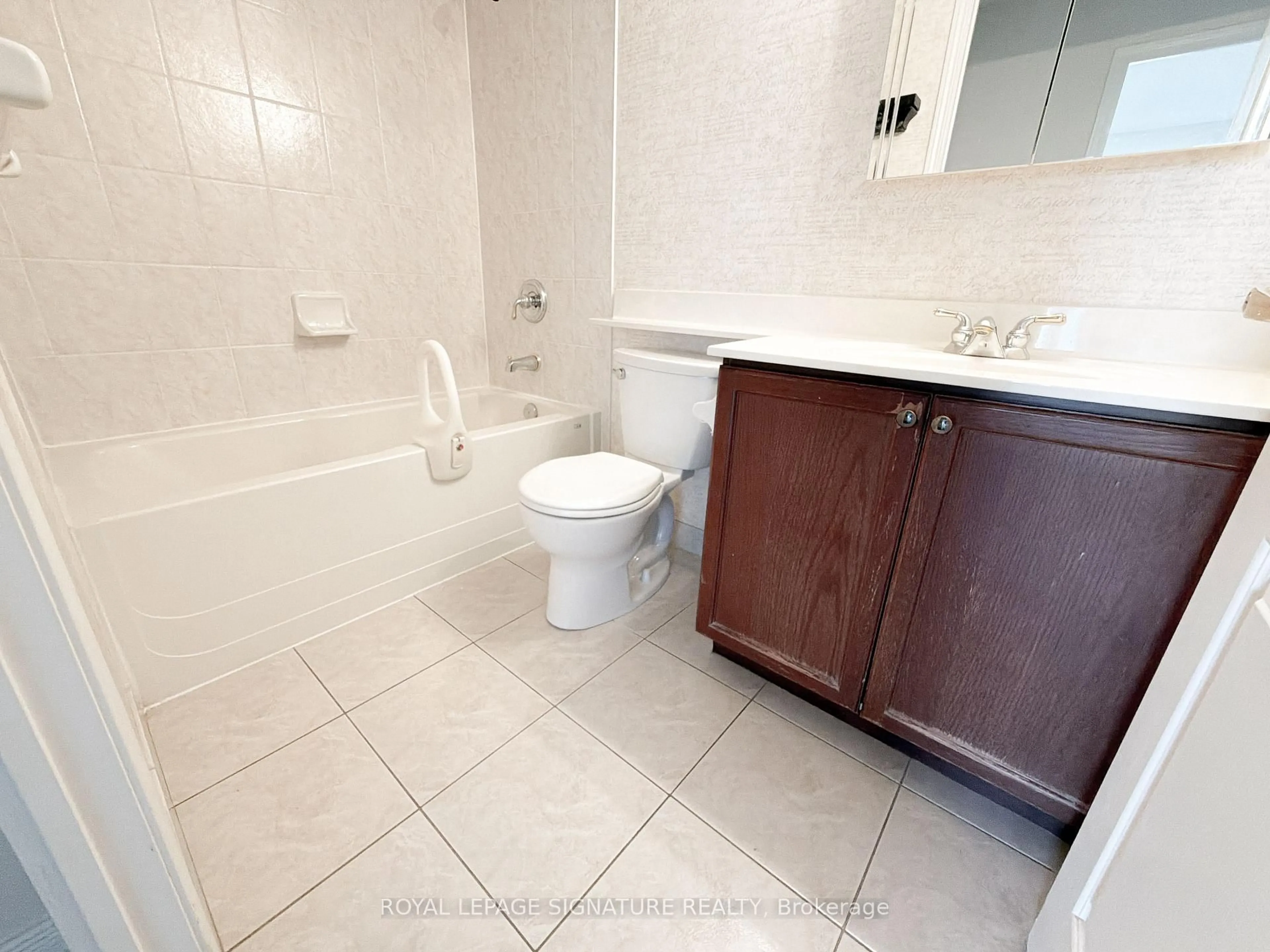 trreb/IMG-W13876336_3e83a90d-0ebe-42cc-bdd5-115cee52bd85-l.jpg