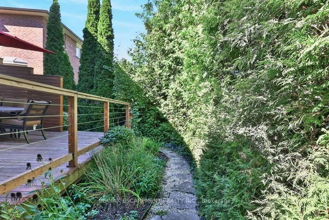 126 Wanita Rd, Mississauga 4