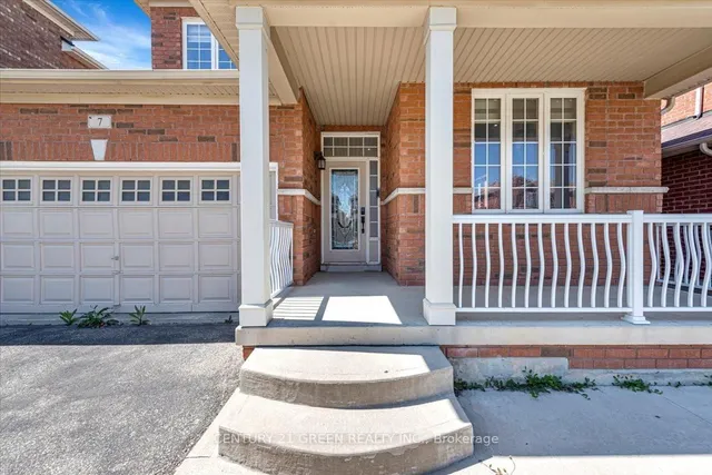 7 Accent Circ, Brampton 4