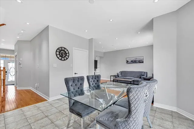 7 Accent Circ, Brampton 5