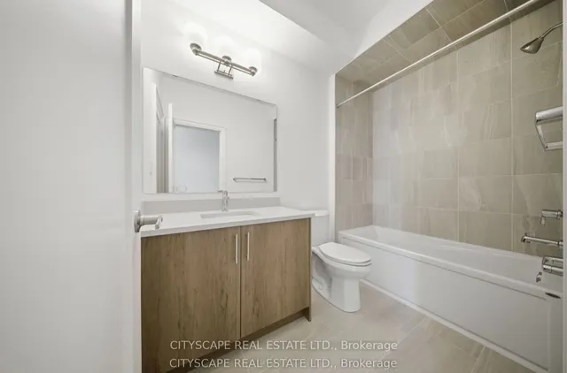 3322 Umar Ave, Oakville 4