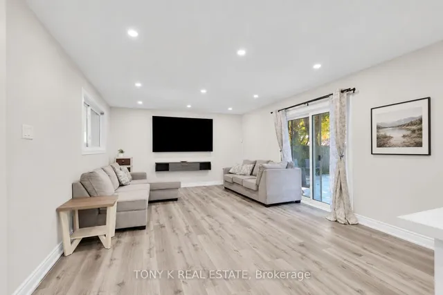 15 Langwith Crt, Brampton 2