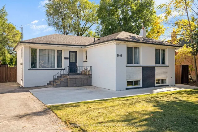 2086 Bridge Rd, Oakville 2