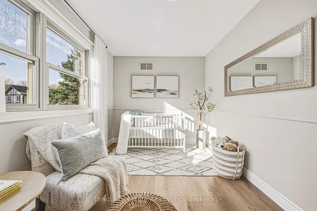 1106 HUNTLEY Crt, Oakville 3