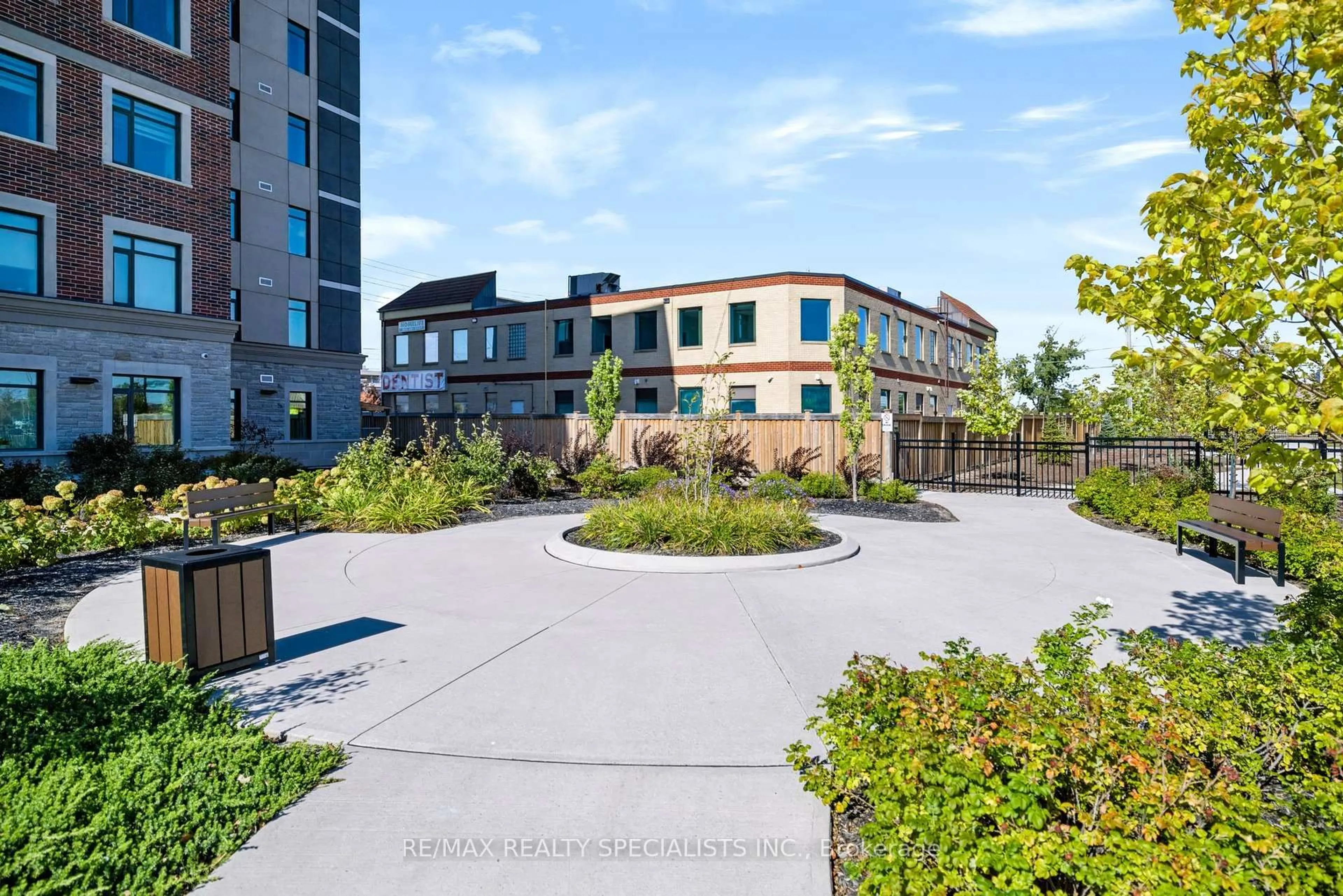 trreb/IMG-W13878892_c5cd5eba-1dd1-435d-8499-1afb754bbcf4-l.jpg