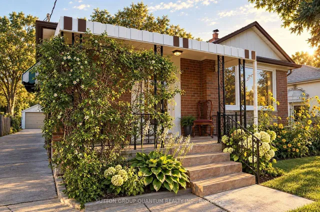 74 Cannon Rd, Toronto 5