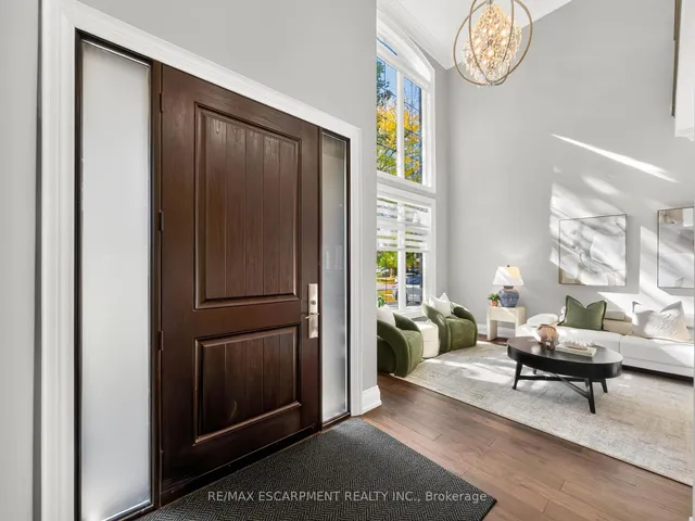 389 Belvenia Rd, Burlington 2