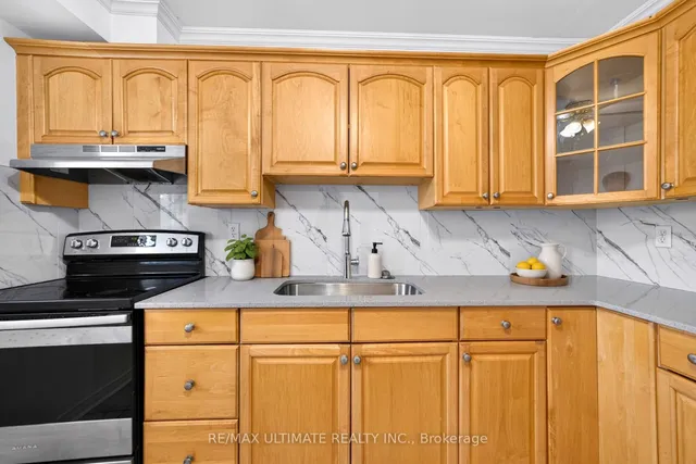 122 Moregate Cres, Brampton 3