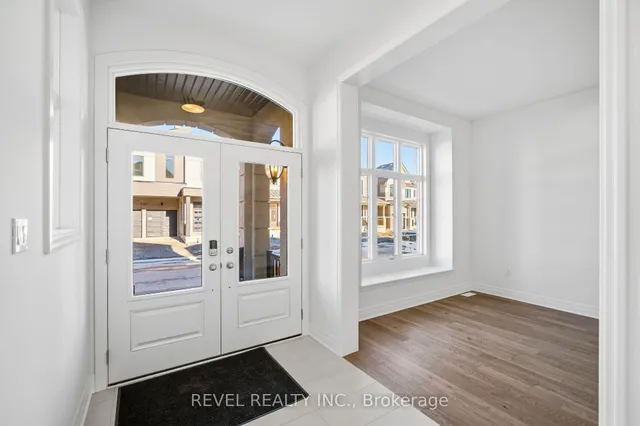 1154 Maverick Way, Oakville 2