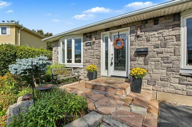 806 Hudson Crt, Milton 4