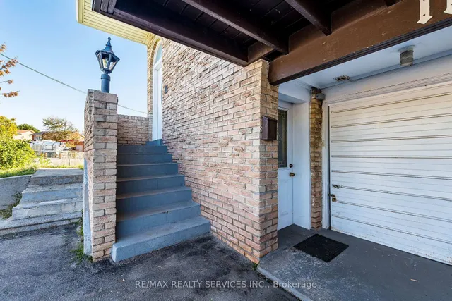 112 Bruce Beer Dr, Brampton 4