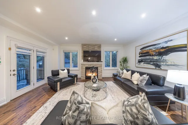 31 Jodphur Ave, Toronto 4