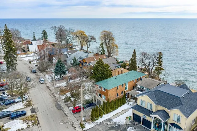 135 Lake Shore Dr, Toronto 2
