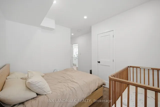 298 South Kingsway, Toronto 3