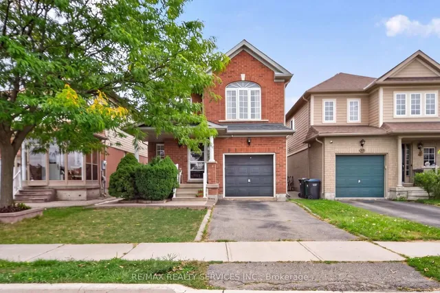 26 Peachleaf Cres, Brampton 3