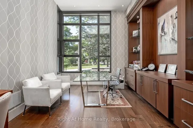 265 Maple Grove Dr, Oakville 4