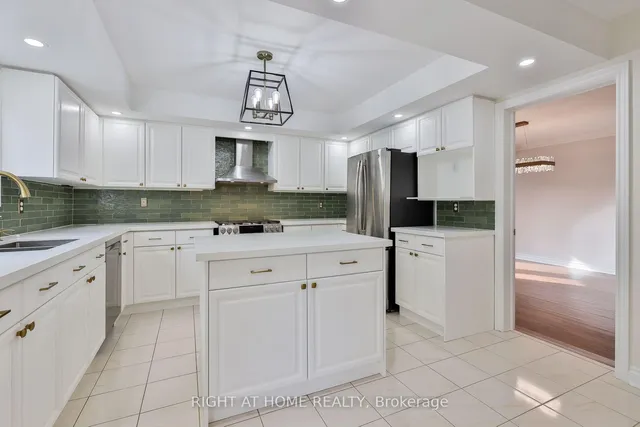 560 Chagall Crt, Mississauga 3