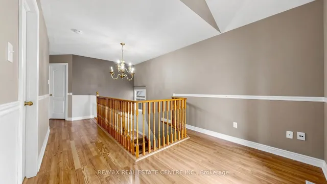 169 COOKE Cres, Milton 4
