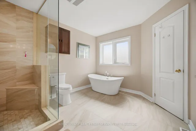 1600 Glenvista Dr, Oakville 4