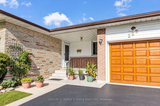 228 Jeffcoat Dr, Toronto 2