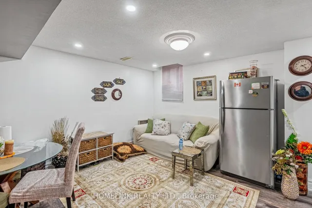 5054 Terry Fox Way, Mississauga 2