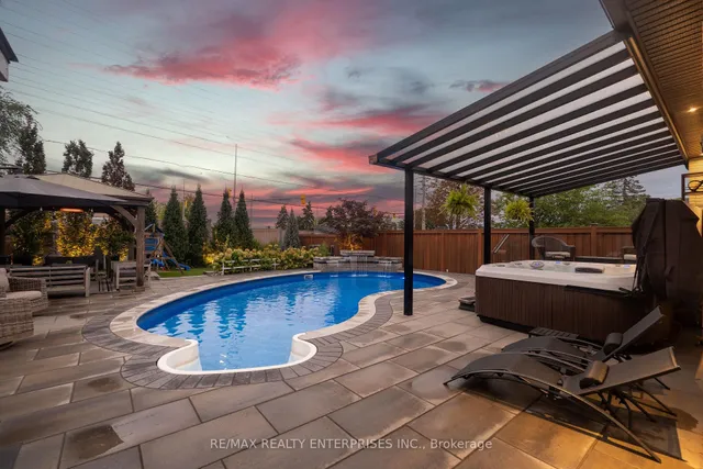 2223 Belfast Cres, Mississauga 2