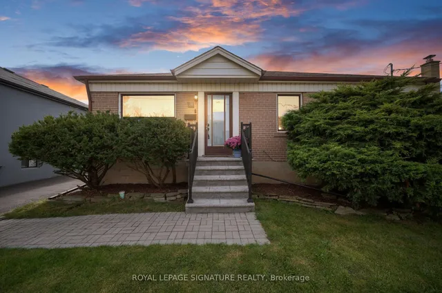 81 Nash Dr, Toronto 5