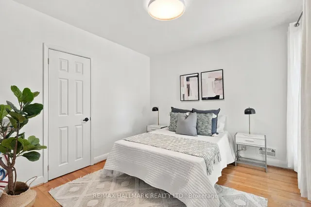 29 Willowbrook Rd, Toronto 4