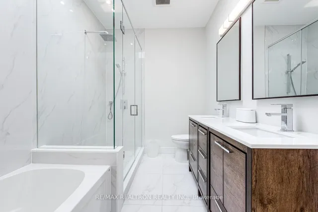 6B Trowell Ave, Toronto 3