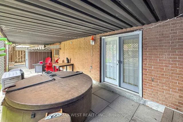 13 Mansfield St, Brampton 2