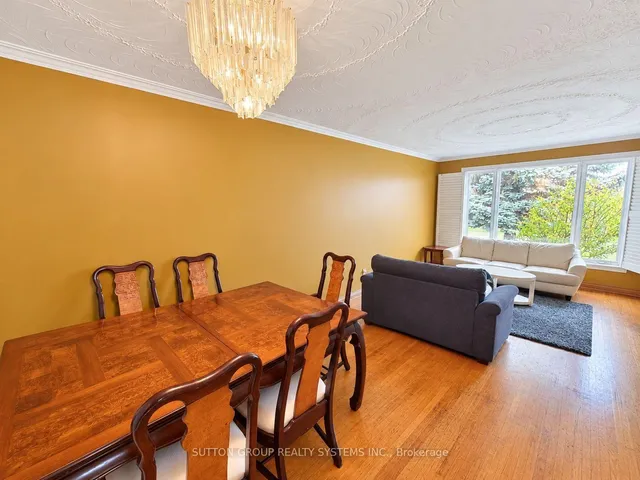 7 Pecan Crt, Toronto 3