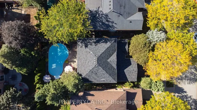 2124 Langtry Dr, Oakville 5
