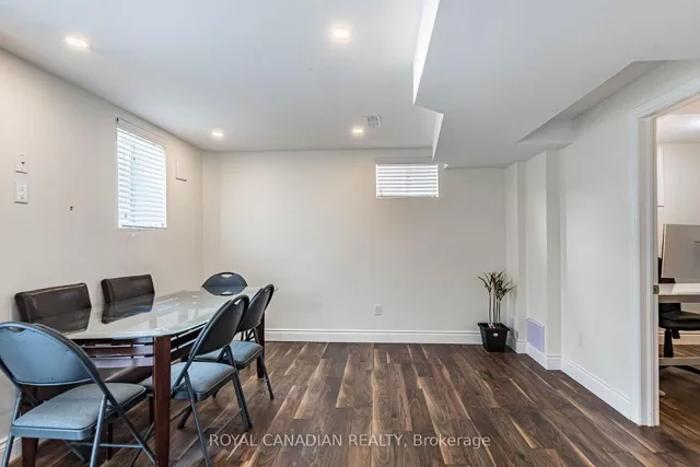 13 Island Grve, Brampton 5