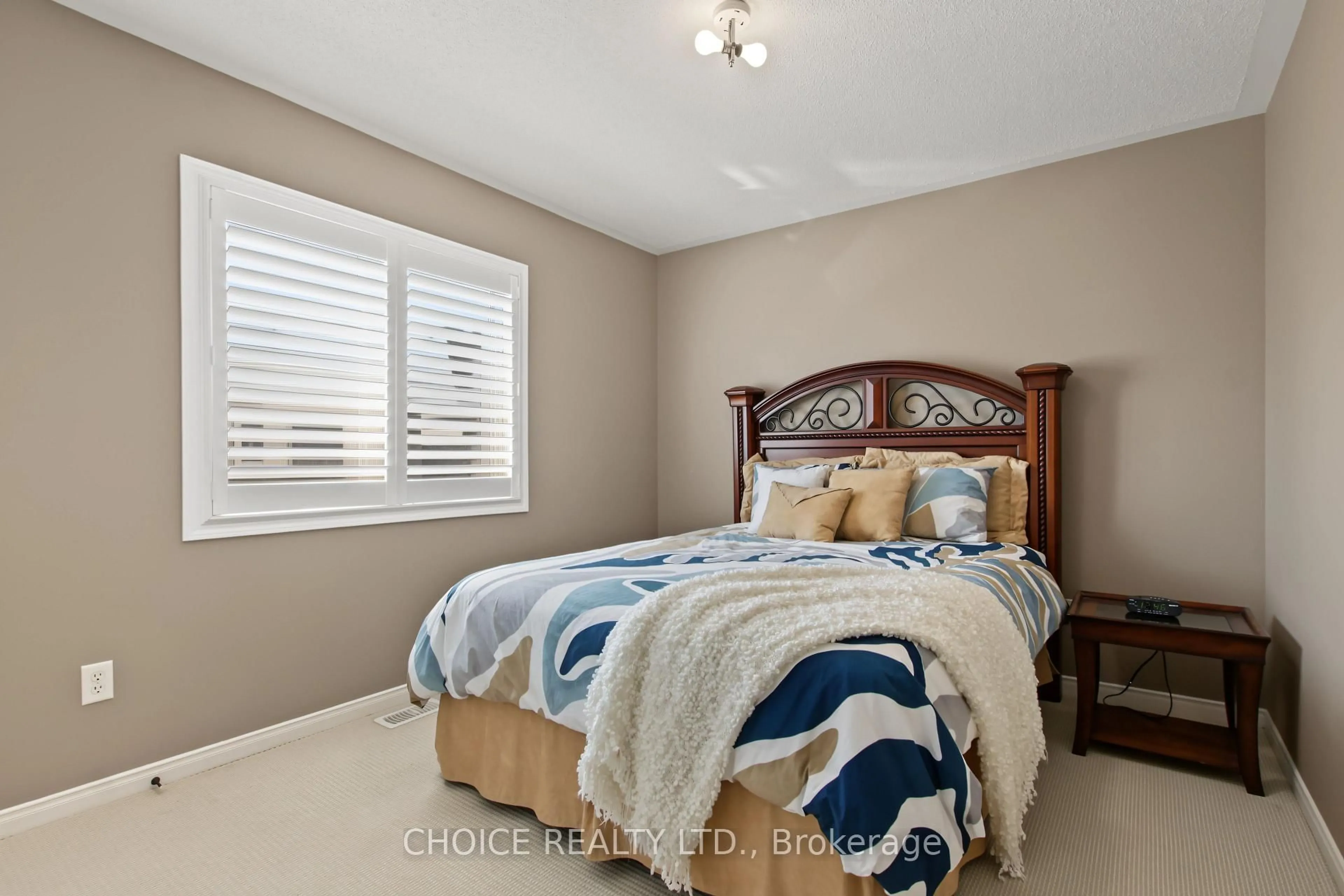 trreb/IMG-W14031726_2c57a6e0-6e55-4dbc-bc93-57e76b15c843-l.jpg