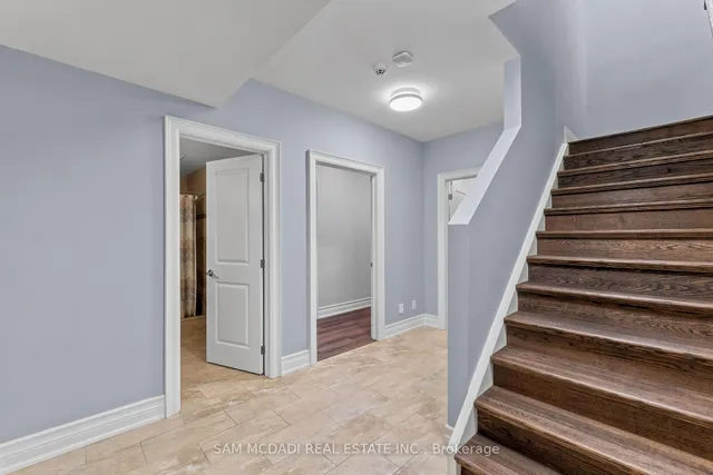 955 Caldwell Ave, Mississauga 3